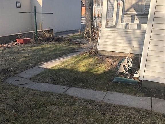 4th image of 132 N Main St #3