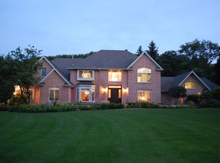 23W561 Hemlock Ln, Naperville, IL 60540