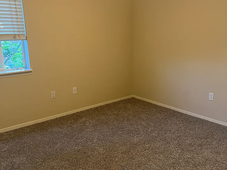 15052 NW Central Dr #908 — Photo 22