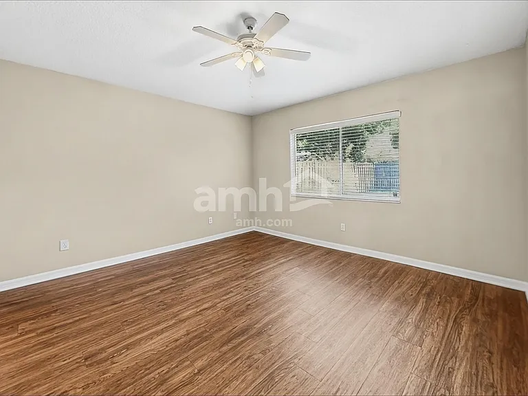 12024 Cedarfield Dr — Photo 10