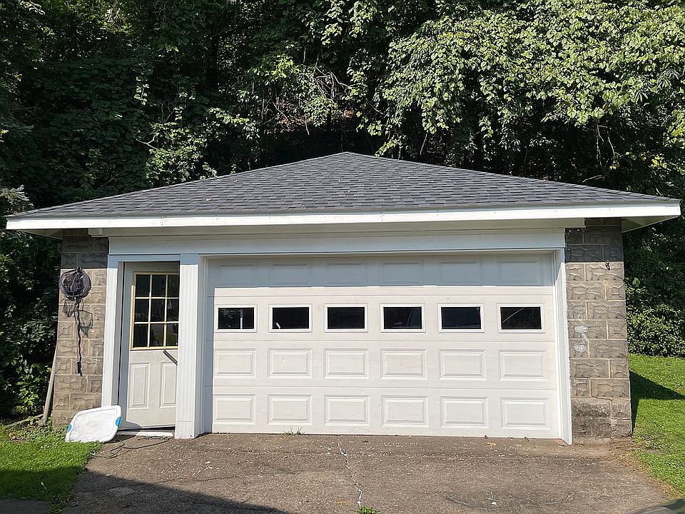 2nd image of 1348 Valley View Ave