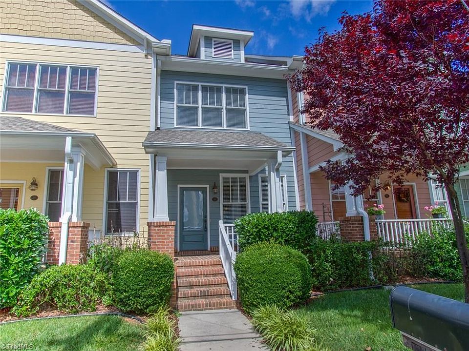1st image of 326 McAdoo Ave
