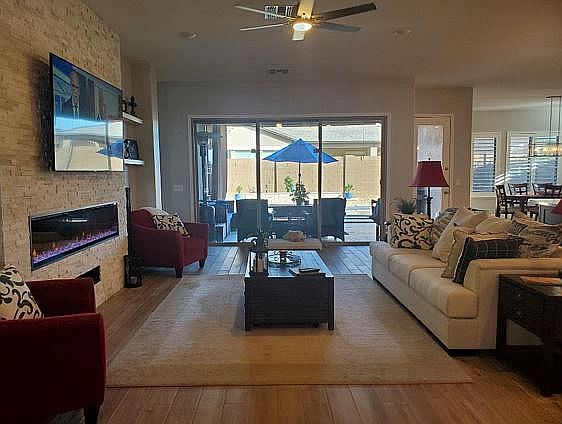 4th image of 22803 E Excelsior Ave