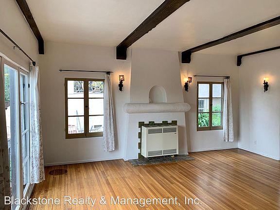 2nd image of 1362 Lucile Ave #4