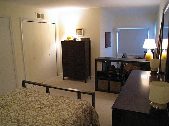 Bedroom/Office Nook