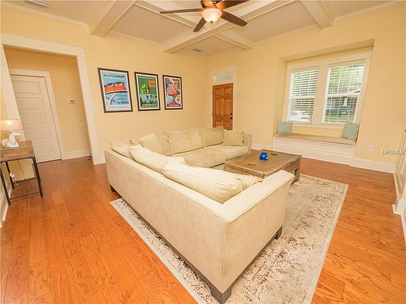 5th image of 203 W Hilda St