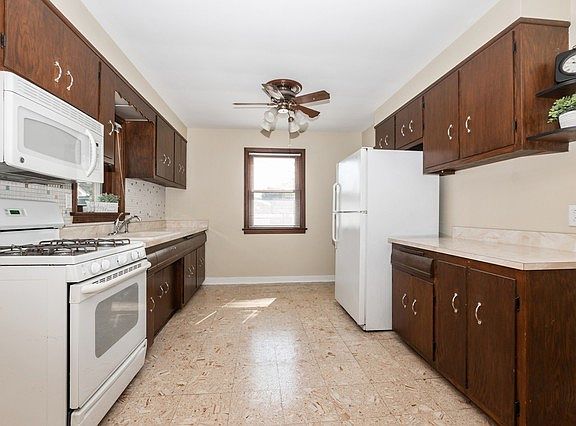 3rd image of 9205 S 53rd Ct