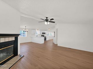 44015 N 12th St, New River, AZ 85087