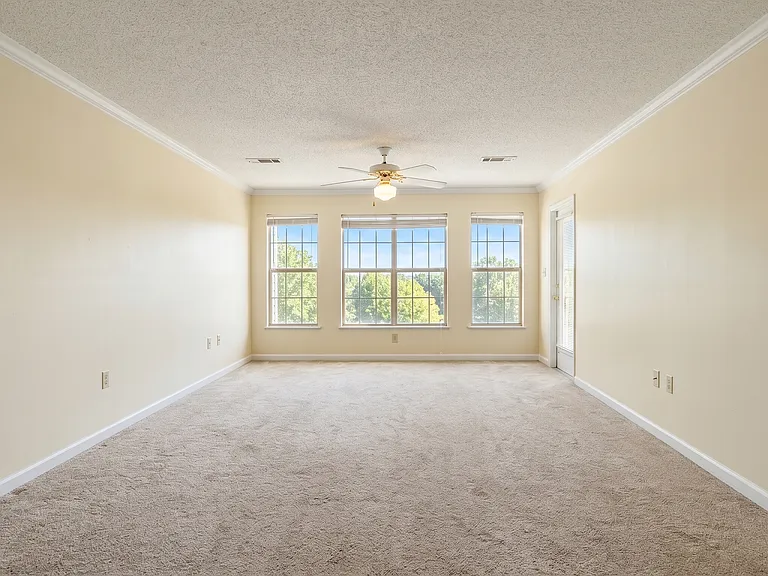 1231 Ladys Island Dr #224 — Photo 13