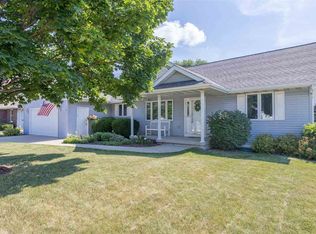 1149 Cardinal St, De Pere, WI 54115