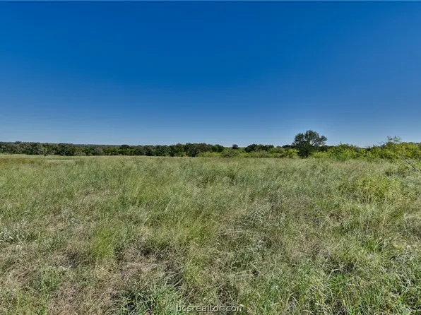 111 Starlight Path, Red Rock, TX 78662
