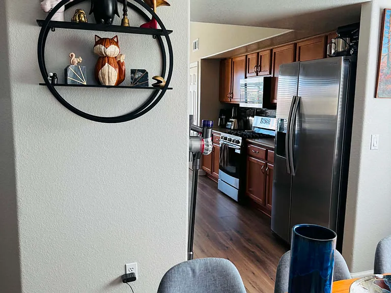 568 W Chatfield St #C — Photo 16