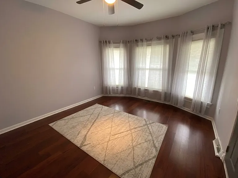 127 N Lincoln Ave #1 — Photo 4