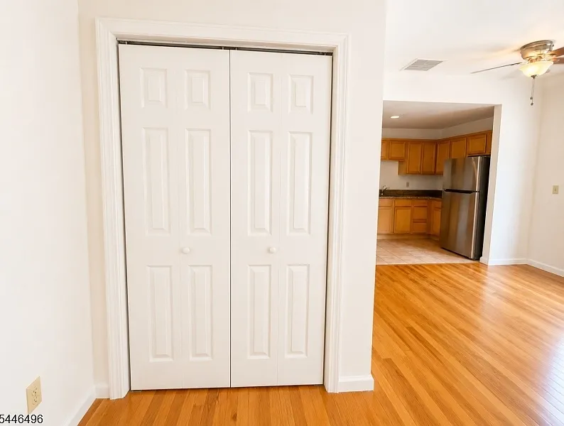 1 bed, 1.0 bath, $1,925 — Photo 3