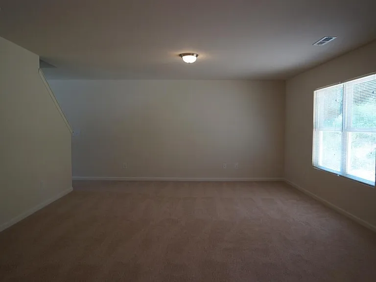 1412 Tamarino Dr — Photo 6