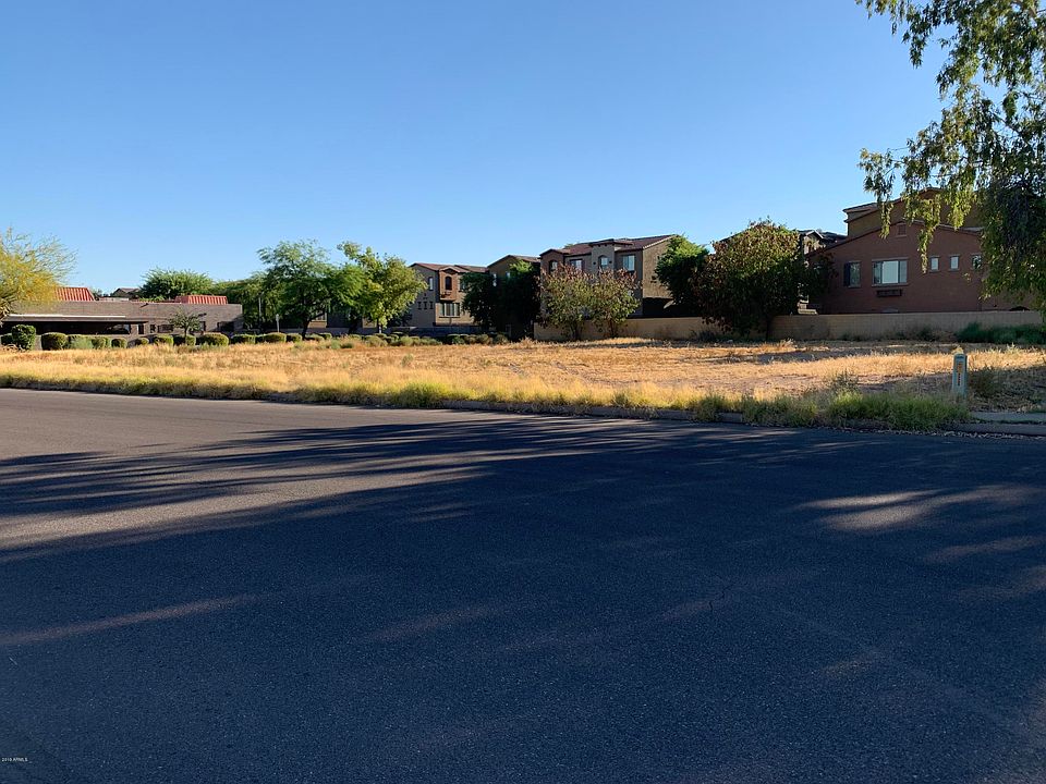 1st image of 15444 N 32nd Dr