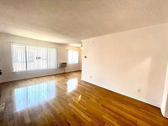 5th image of 5618 Harold Way #Jtg4zha2p