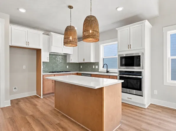 1128 Lamplighter Dr, Raleigh, NC 27604