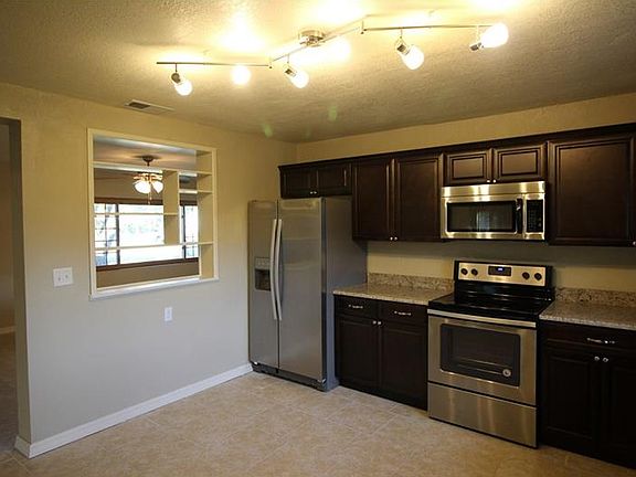 4th image of 506 Avenue I SE