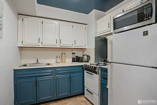 Rented by Oxford Property Group | media 13
