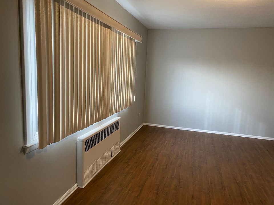 1st image of 260 Royal Ave #I