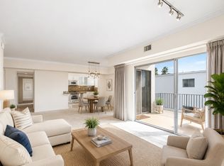 7560 Hollywood Blvd APT 406, Los Angeles, CA 90046