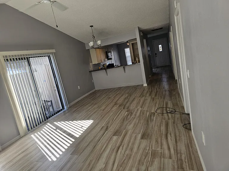 6391 Gateway Ave — Photo 12
