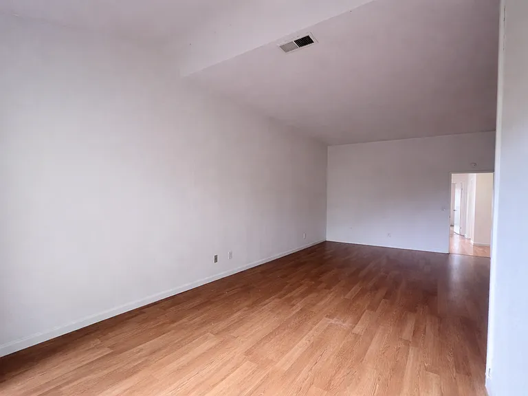 41 Jacklin Cir — Photo 40