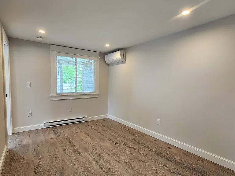 1330 Lake St #4 — Photo 23