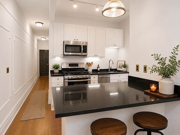 3rd image of 208 Prospect Park W APT 4B
