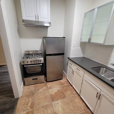 1st image of 1525 Cassil Pl APT 204