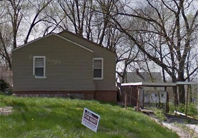 1st image of 3122 Donnelly Ave