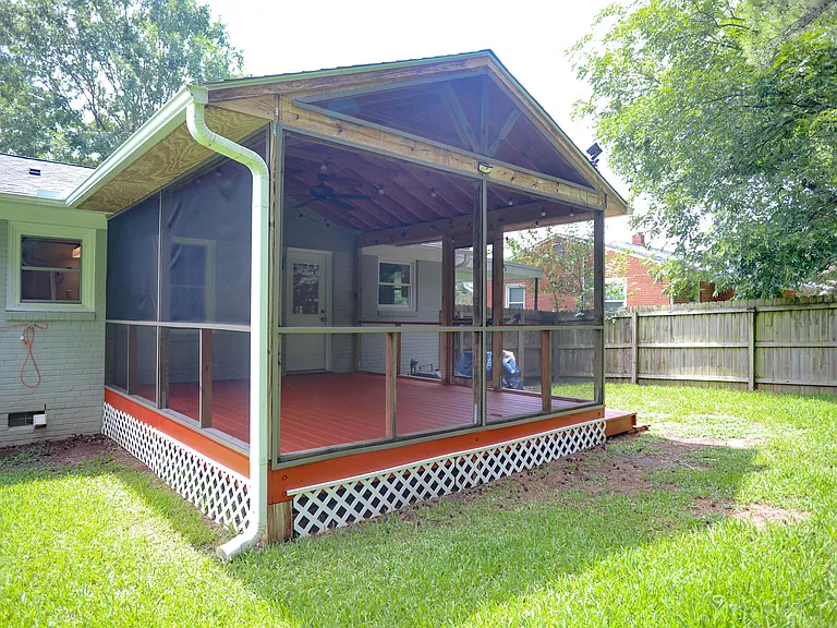2313 Millbank St — Photo 25