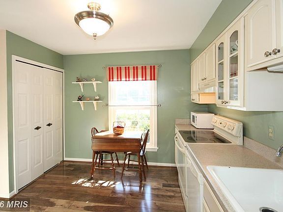 4th image of 6326 Teakwood Ct