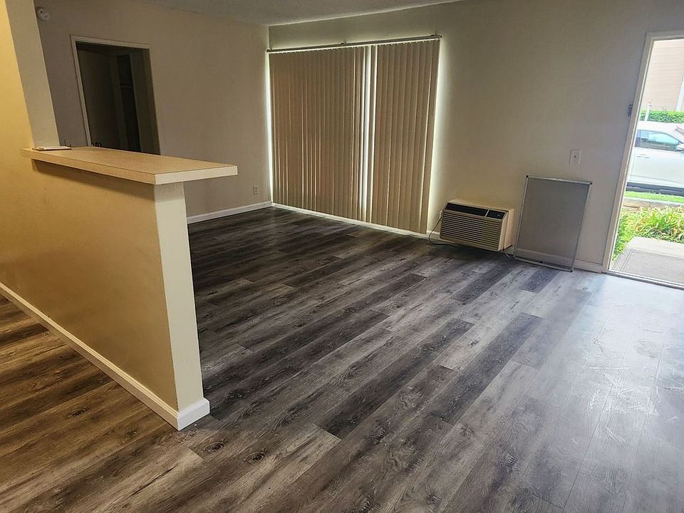 1st image of 18530 Prairie St APT 34