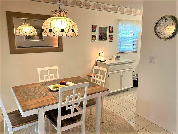 4th image of 48 Woodland Drive #103