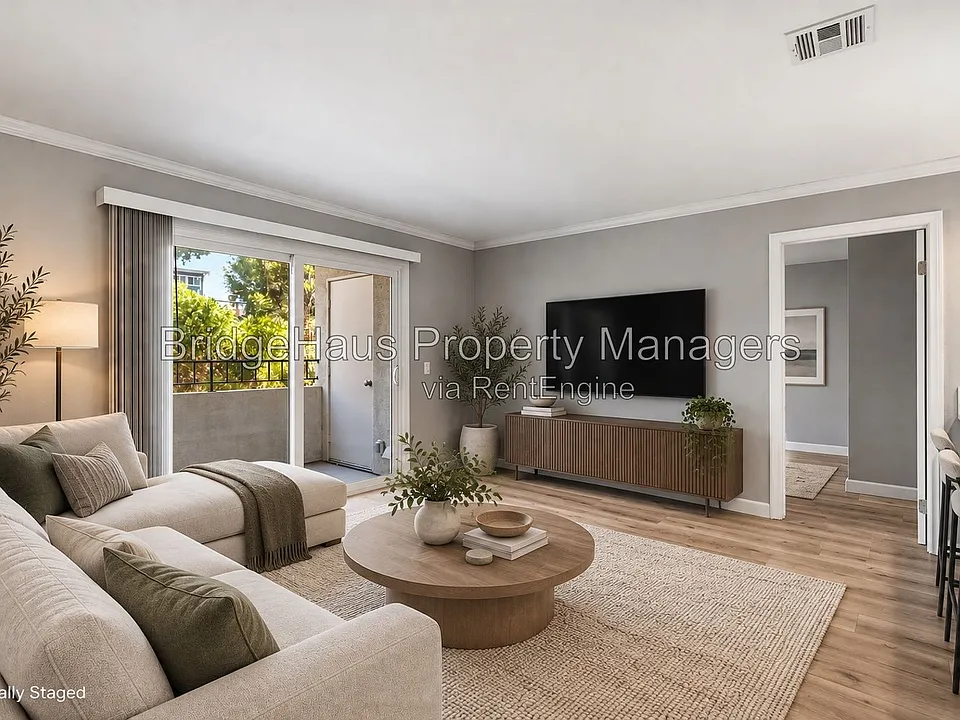 3078 Broadway #113