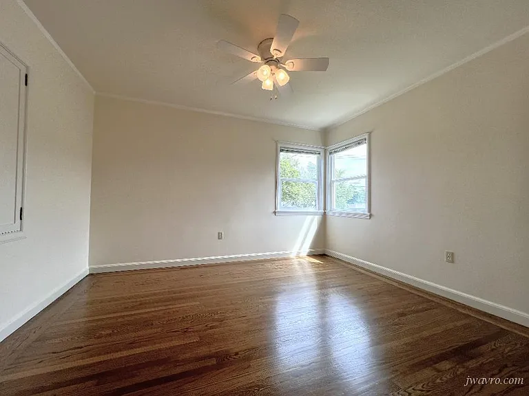 429 W 20th Ave — Photo 8
