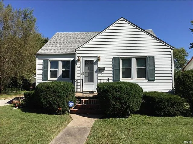 305 Sheridan St photo 1