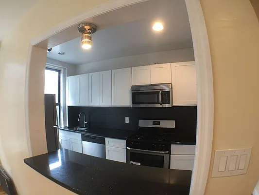 Rented by Uptown Flats LLC | media 5