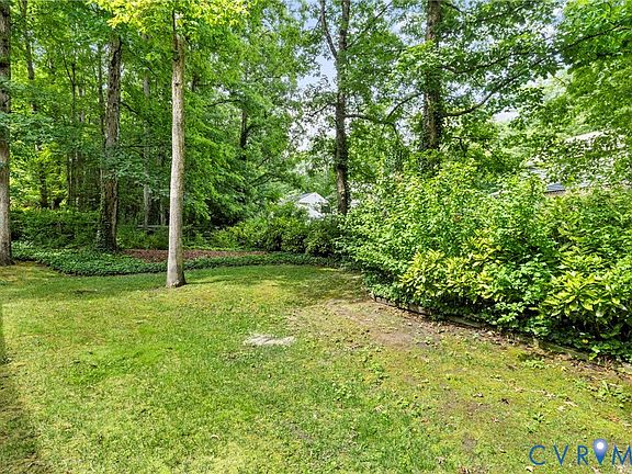 5th image of 7305 Kitchawam Ct