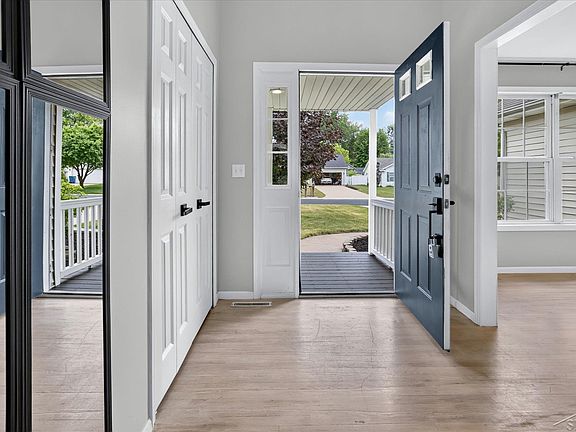 3rd image of 7849 Rockcress Dr