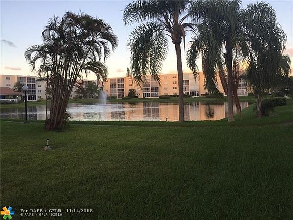 3rd image of 315 SE 11th Ter APT 304