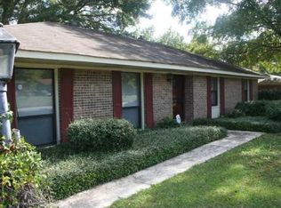 1865 Llanfair Rd, Montgomery, AL 36106