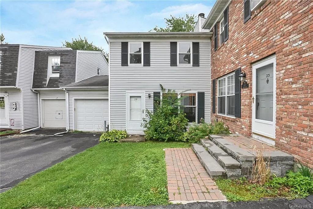 25 Larch Ct photo 1