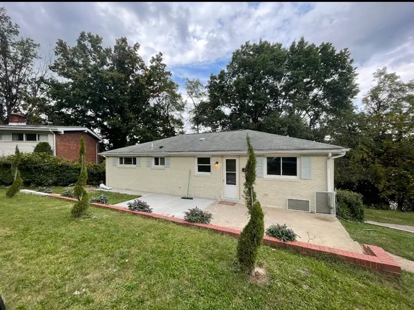 920 Fawcett St, Coraopolis, PA 15108