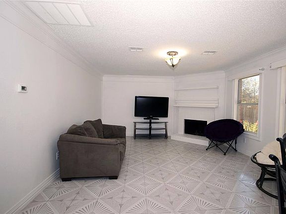 5th image of 805 Mill Branch Dr