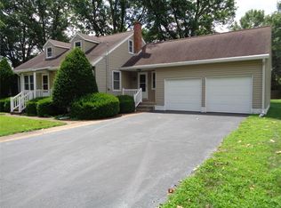 230 S 2nd St, Shiloh, IL 62269