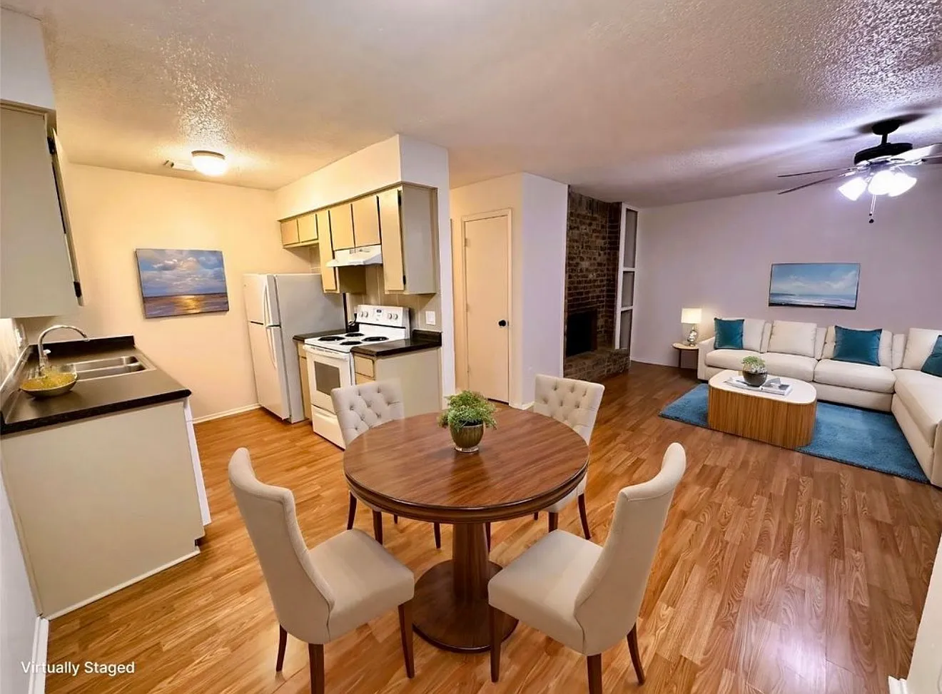 2 bed, 933 sqft, $1,600 — Photo 2
