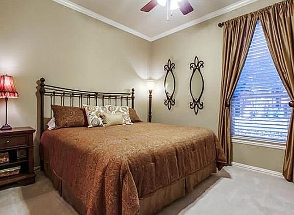 5th image of 903 Creekline Way